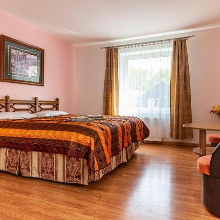 Hotel Smiltele Palanga Exterior foto